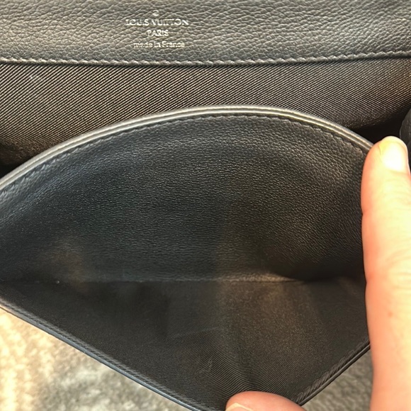 SOLD Louis Vuitton Lockme II shoulder/crossbody bag - Picture 9 of 10